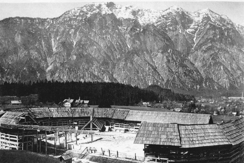 Black and white photograph of the Ramsauer chalk plant. 